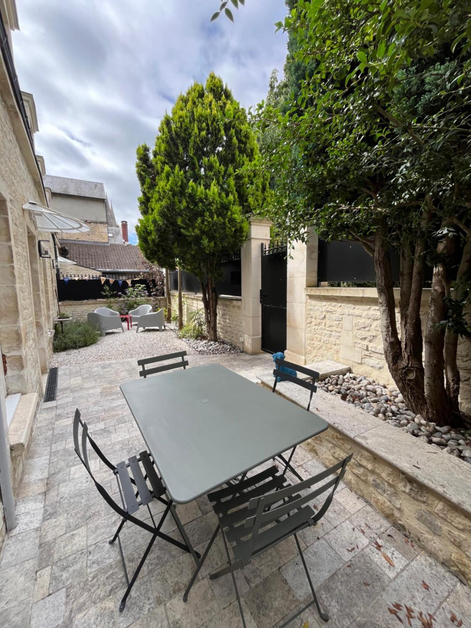 Le Capella, Magnifique Maison Au Calme Avec Garage Caen Exteriör bild